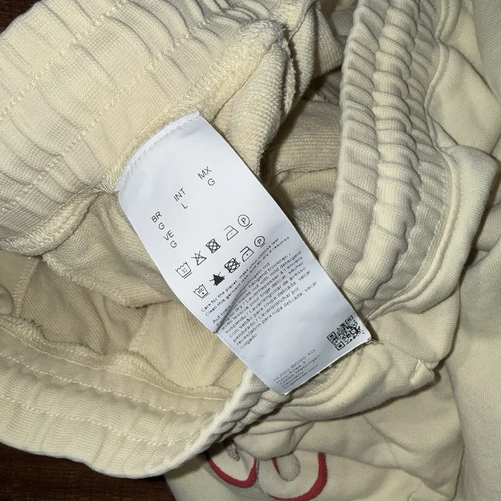 Hugo Boss Cream Logo Sweat Shorts Men's Large